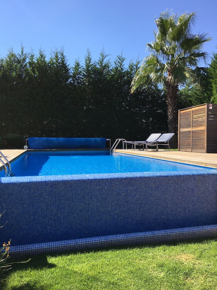 Luxury Villa Mongoda Luxury
