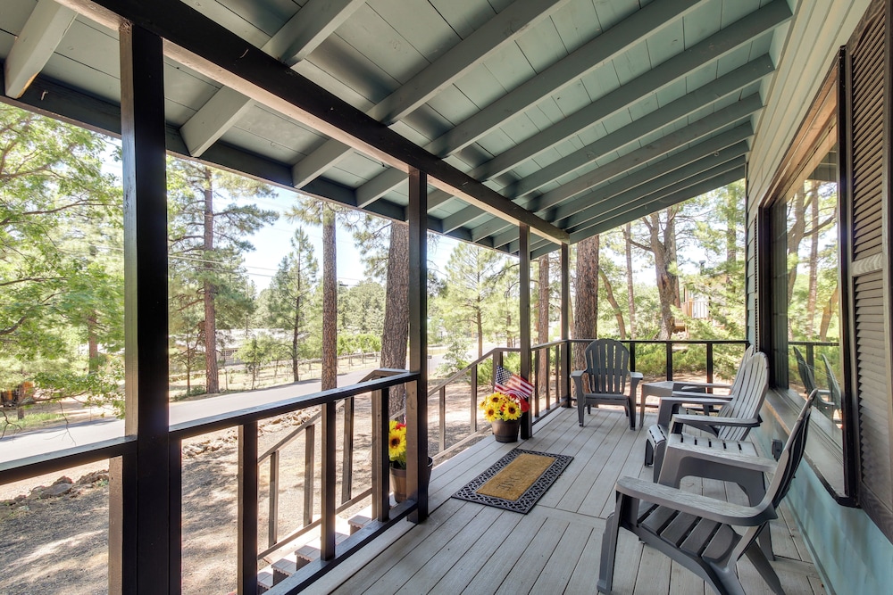 Bright Lakeside Home w/ Deck: 2 Mi to Rainbow Lake view 2