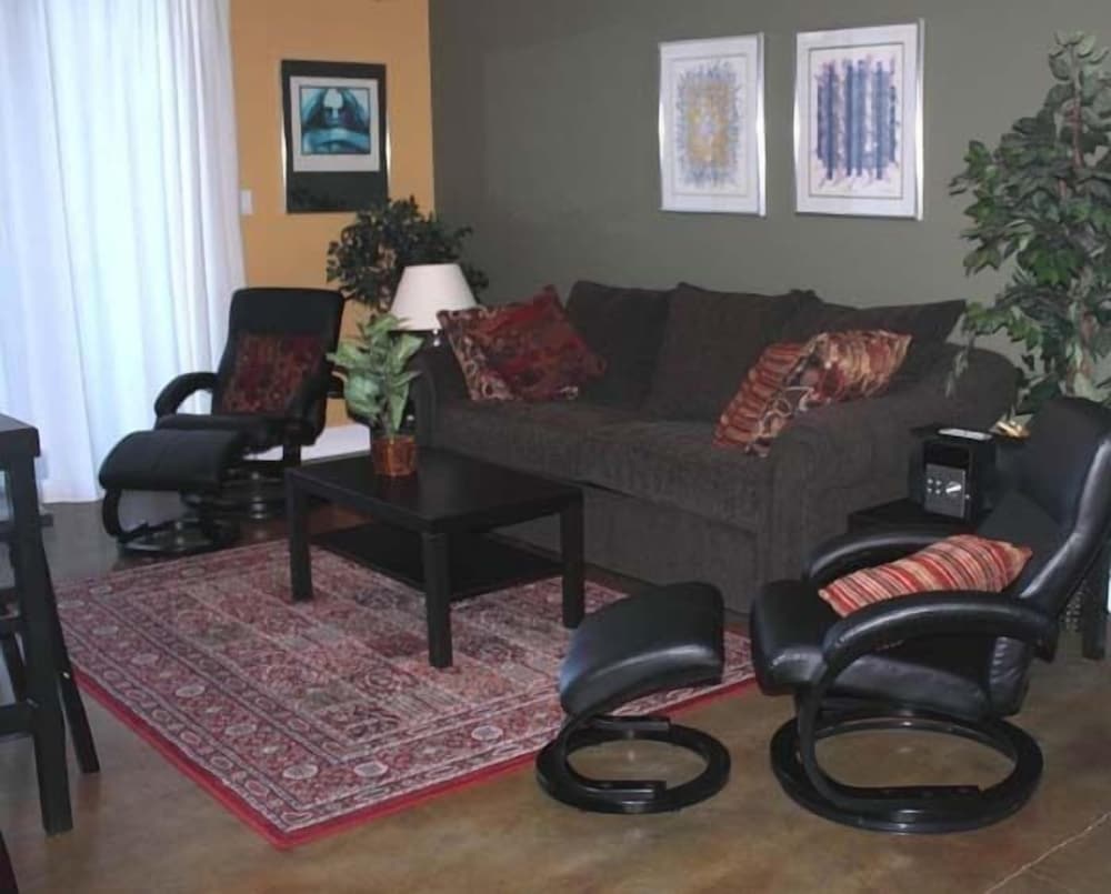 Crooked Tree Guest Suites