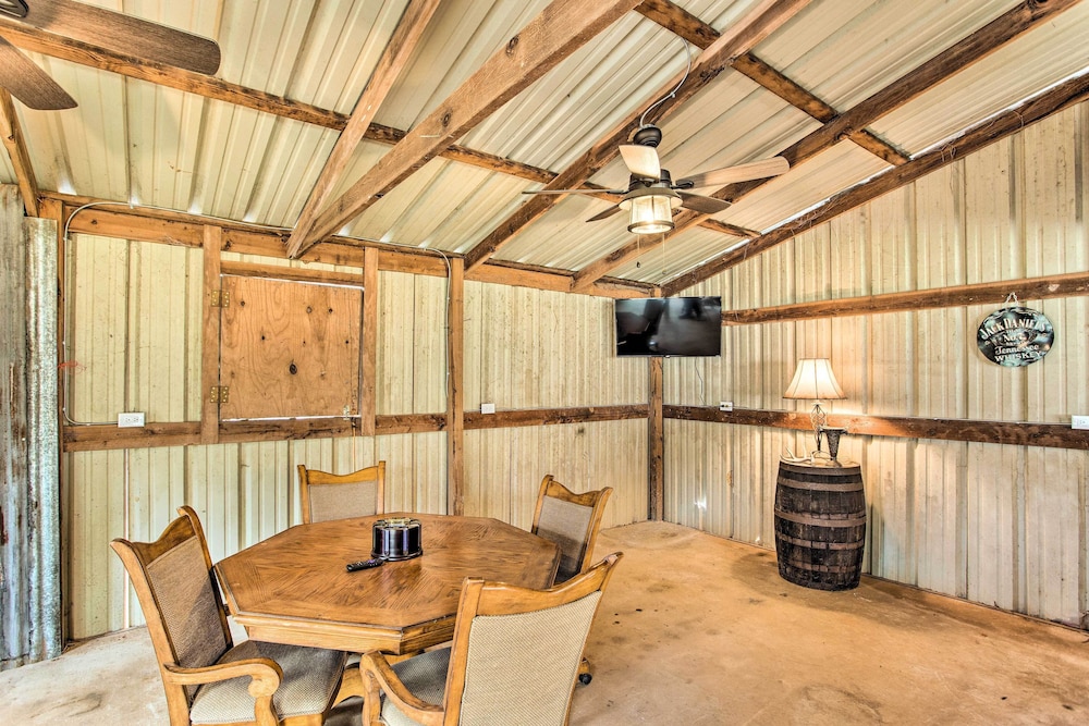 Lakefront Frankston Home w/ Guest Studio! - Property Image 5