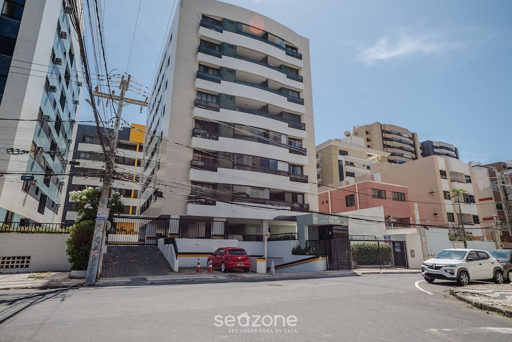 Apartment With Barbecue in Pituba Eas0102