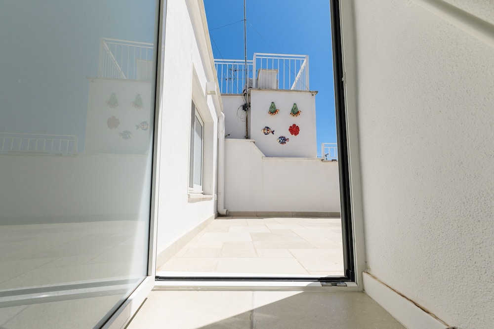 Casa F G With Terrace by Wonderful Italy