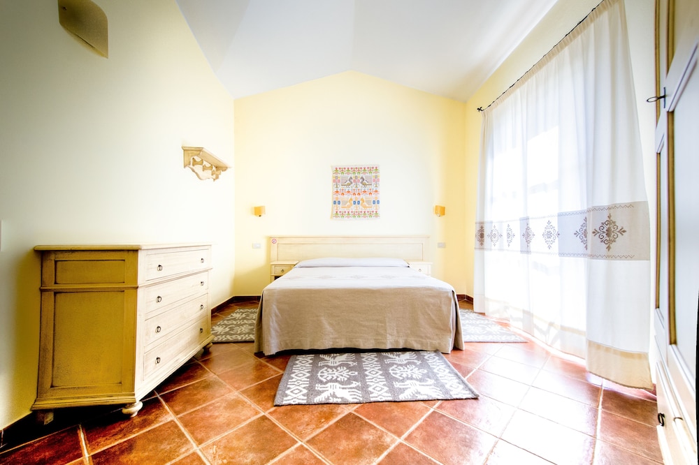 Borgo degli Ulivi Residence