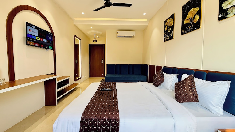Hotel Mantri Ji