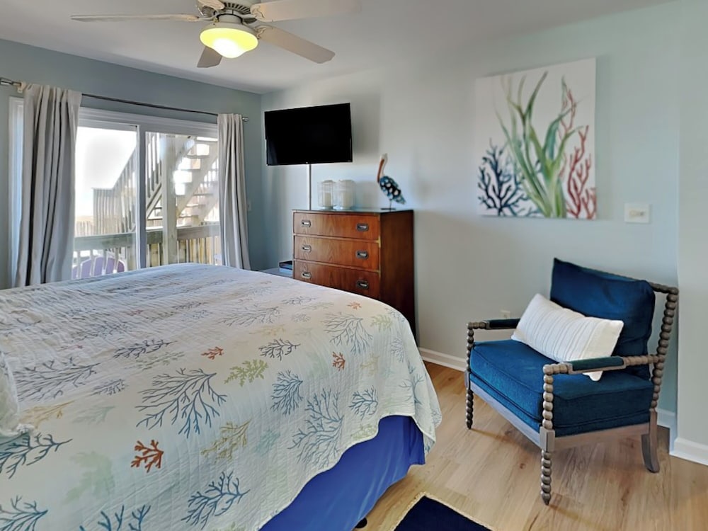 The Salty Spot by Topsail Realty