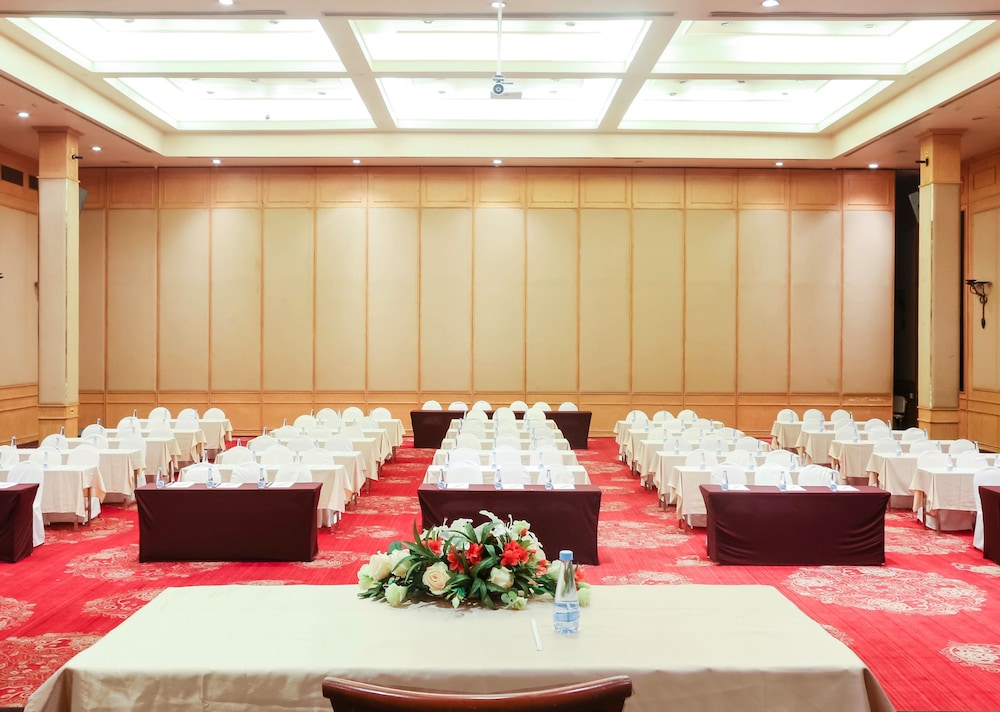 meeting & event spaces