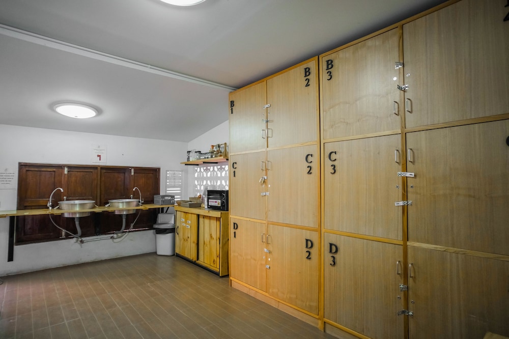 SamSibSan Hostel