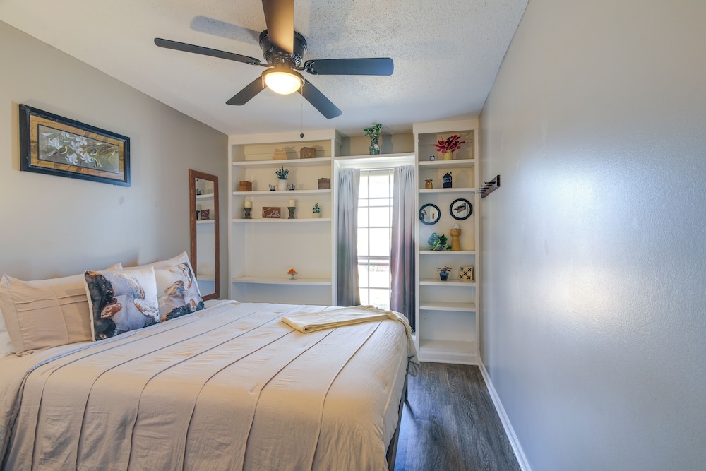 4 Mi to Shelby Farms Park: Memphis Home w/ Patio!