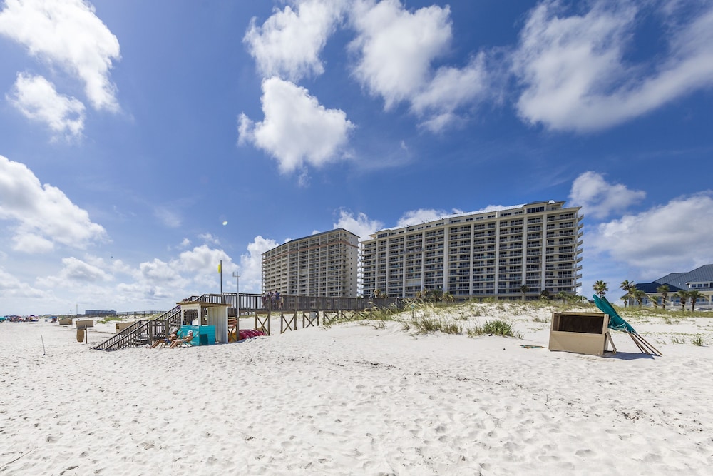Beach Club 708D