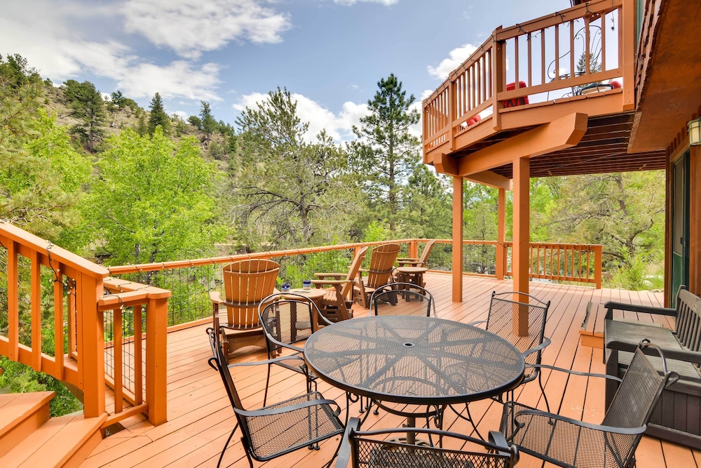 Buena Vista Retreat: Steps To Arkansas River! view 2