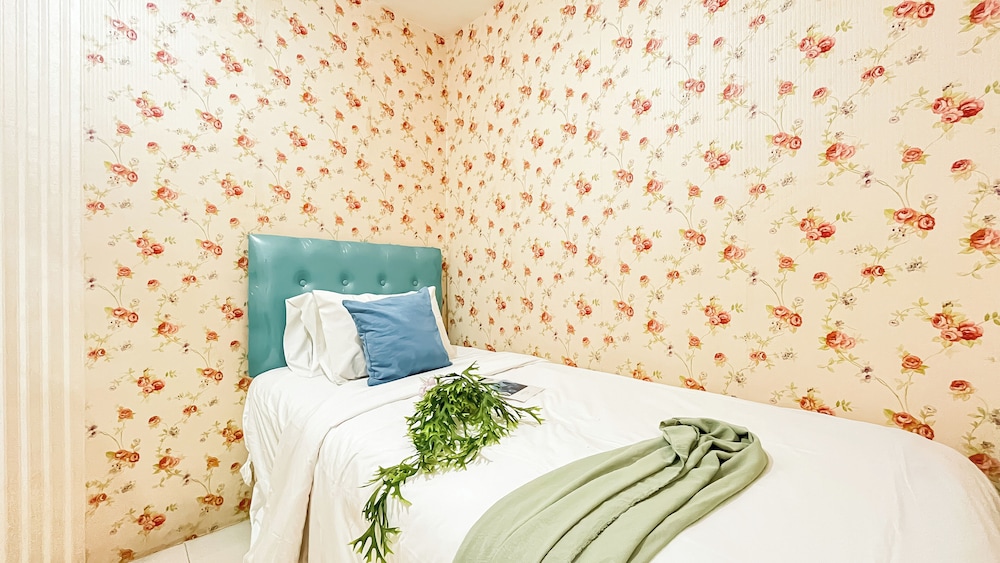 Good Deal And Homey 2Br Apartment Bassura City Near Mall