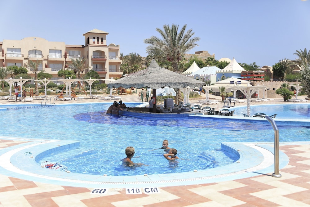 Pensee Royal Garden Beach Resort