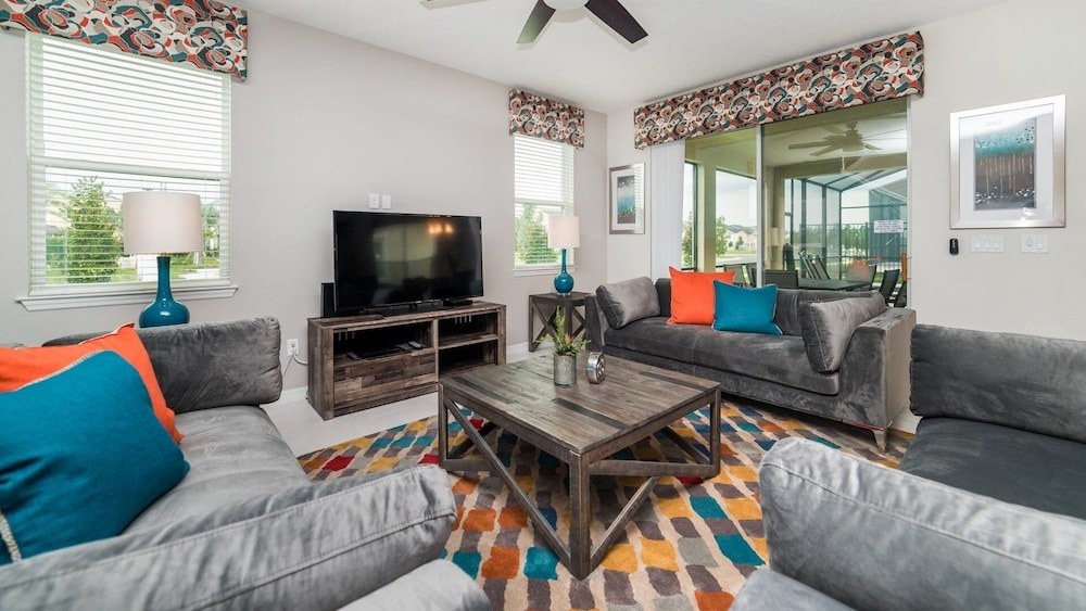 Solara Resort 6 Bedroom Private Pool Home 6 Home