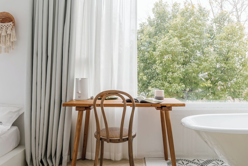 Shanghai Ruochu Designer Guesthouse-Near Shanghai Pudong Airport & Disneyland