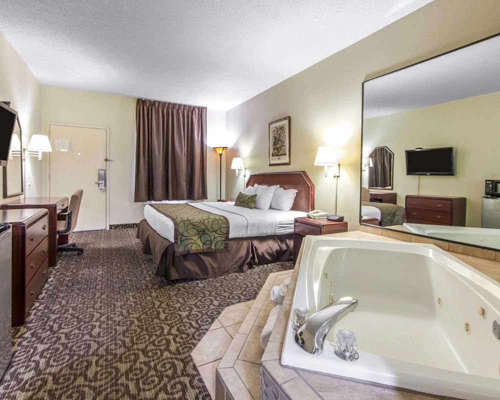Quality Inn Johnson City near Downtown