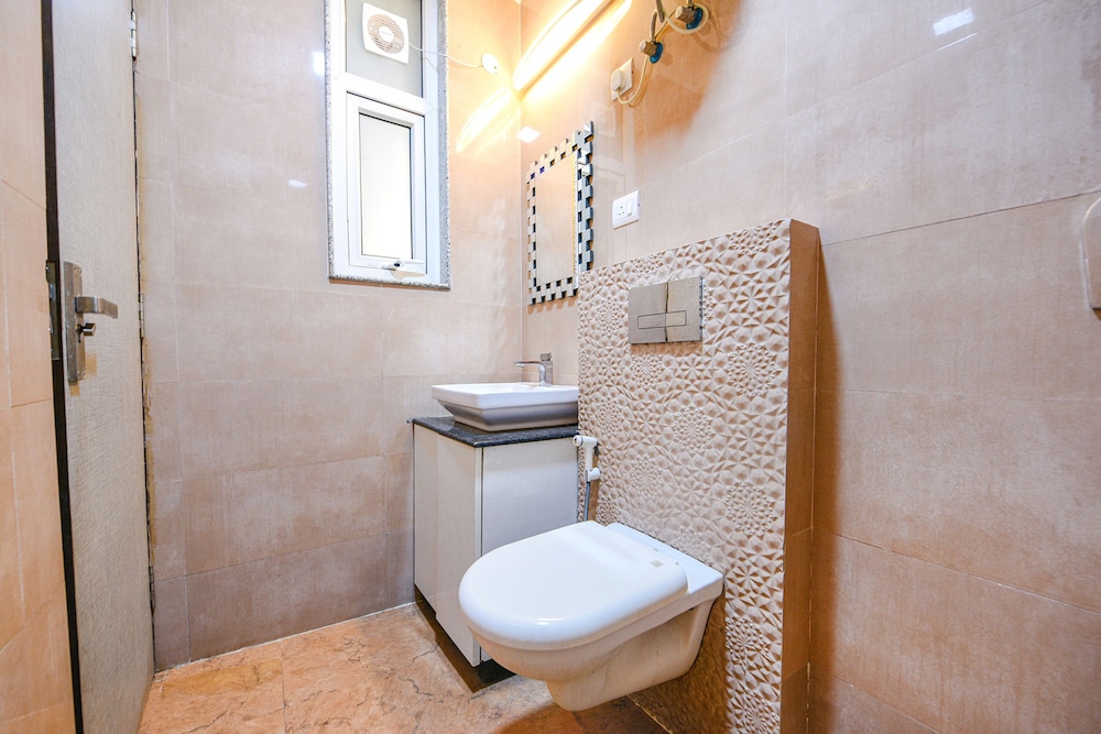 Fabhotel Ak Villa