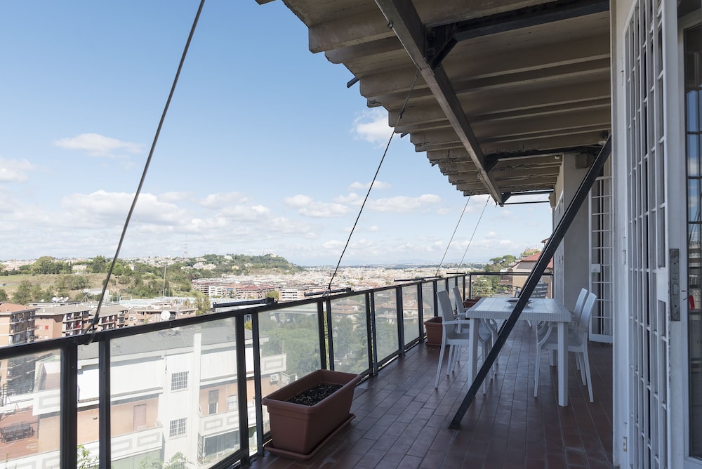 San Pietro Exclusive Panoramic Flat