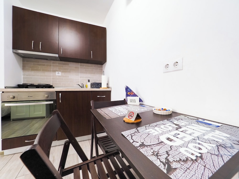 Ben Apartments