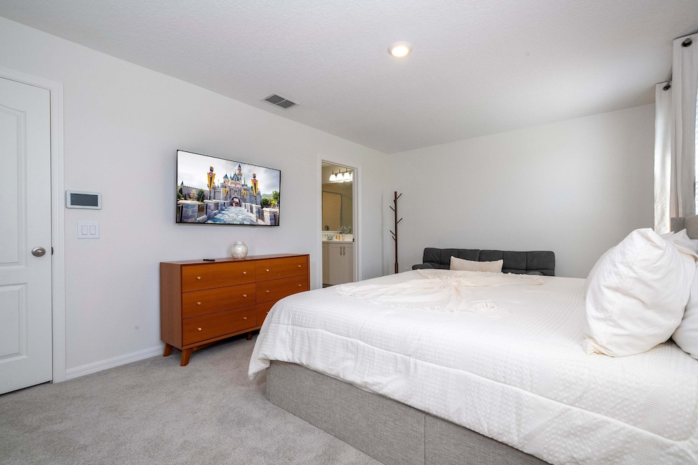 Cozy 3Bd With Free Waterpark at Festival Resort 733