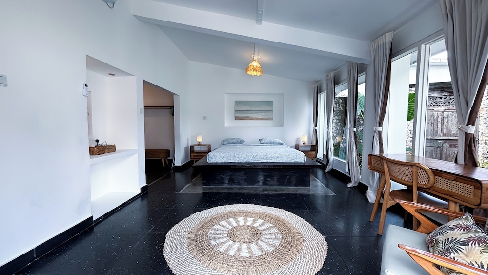 LaLeBay Seminyak