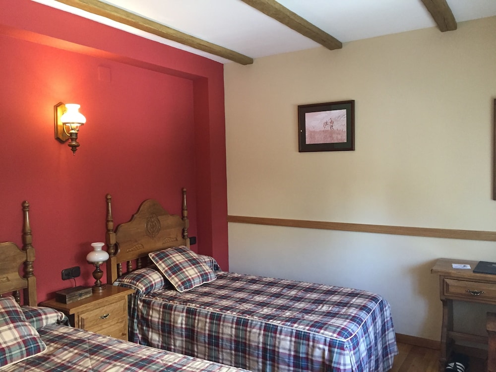 Vielha e Mijaran Vacations - Gran Chalet Hotel - Property Image 5
