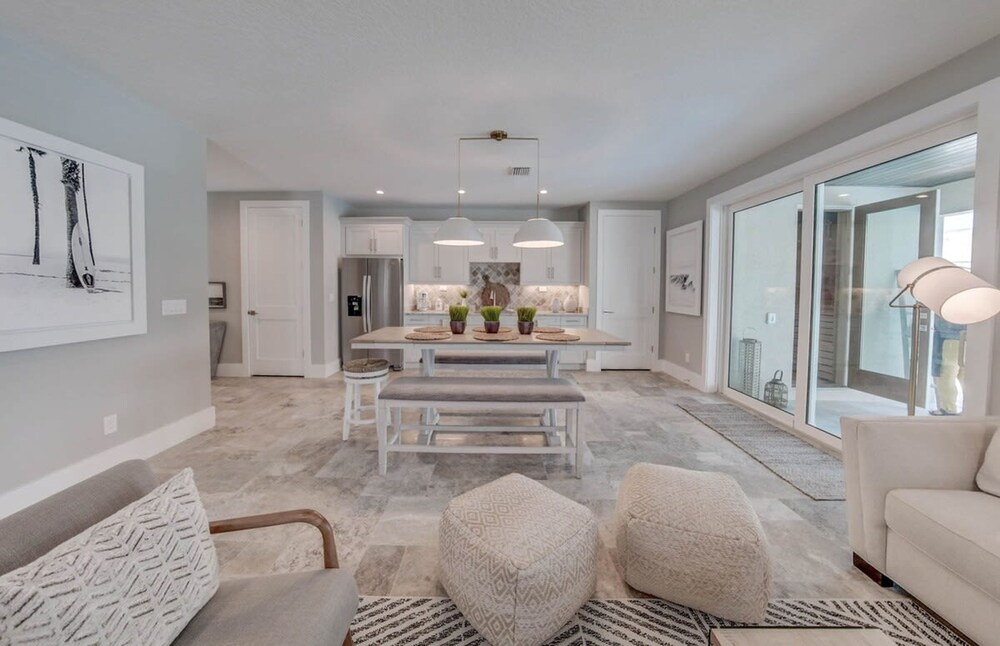 Villa Nautilus Steps Away From the Beach - New Lux 3 Story Pool Hot Tub Home With Elevator