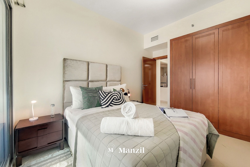 Manzil-Cozy 1BR in Marina with City View