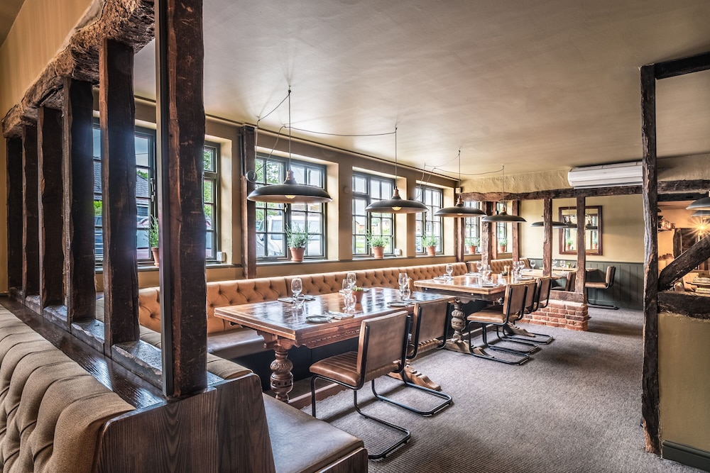 The Cricketers