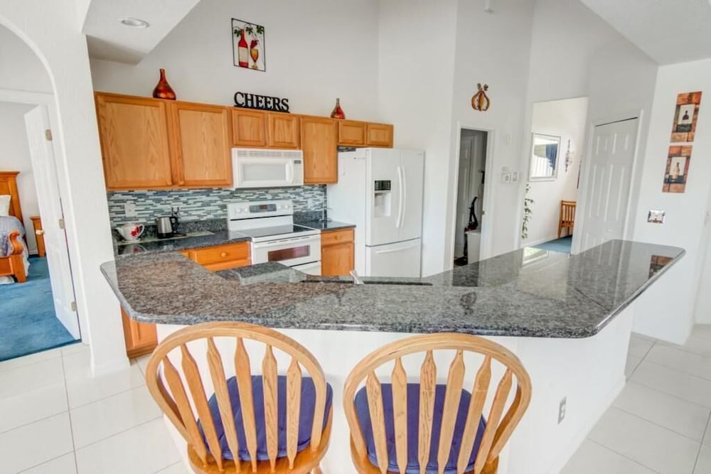 Chris's Highlands Reserve 4 Bedroom Home by Redawning - Image 5