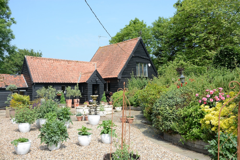 Wassicks Cottage, Haughley
