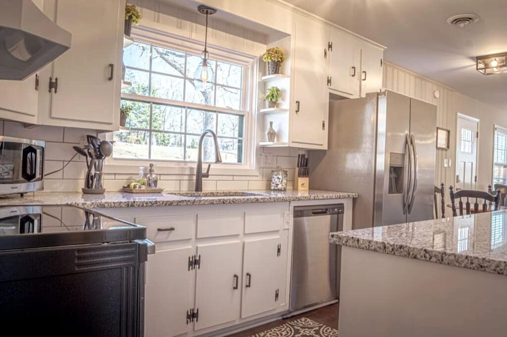 Time to Wine Down - Family Home