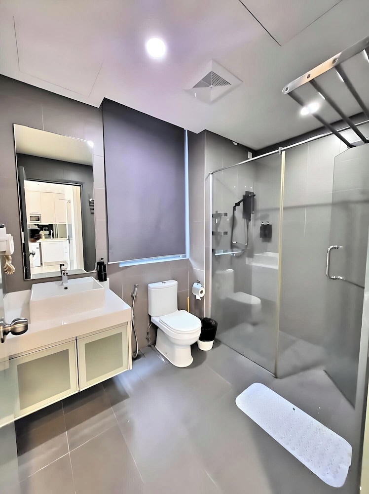 Summer suites klcc By Regal Homes