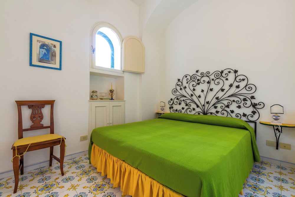 Capri Turquoise by Napoliapartments