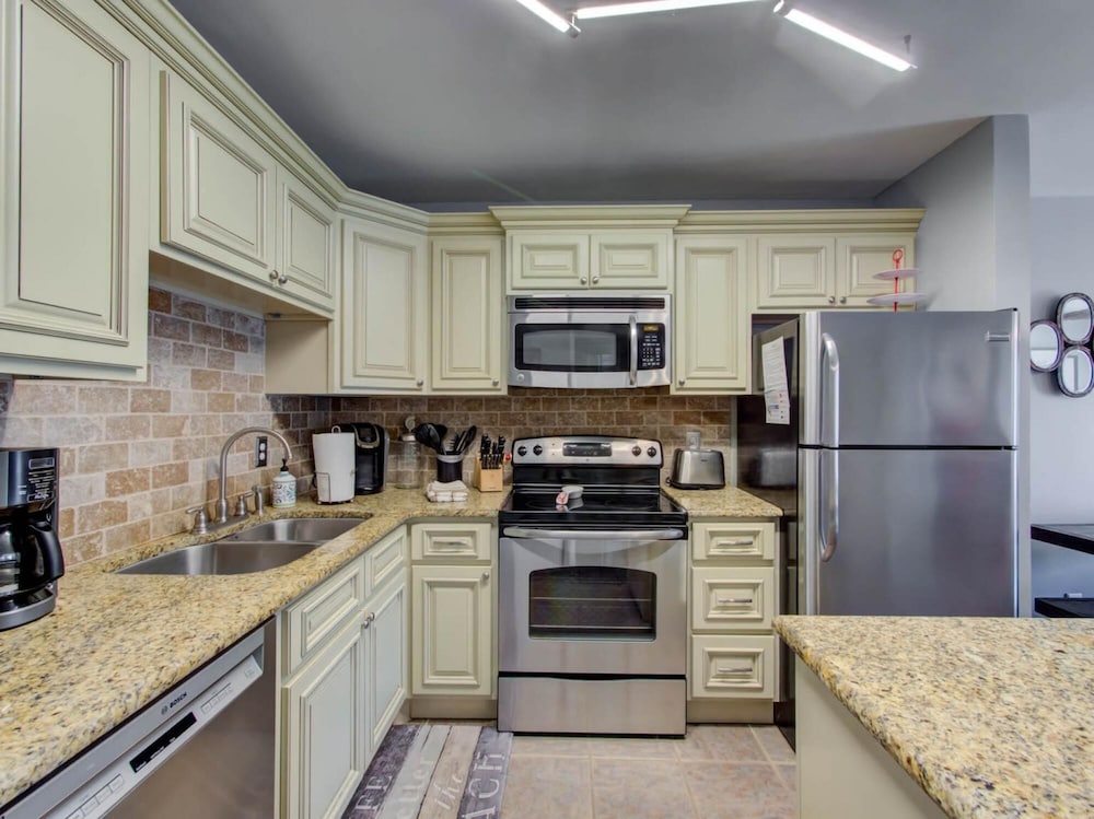 Updated Condo at Gulf Shores Plantation in Building ONE view 4