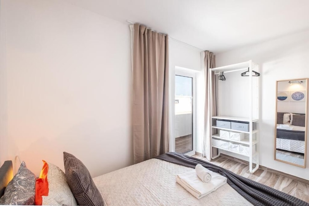 Oceanic Rainbow Apartment-Albufeira view 5