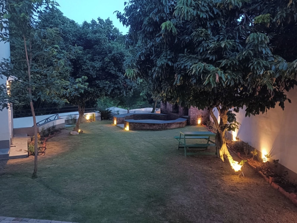 Villa Sierra Sky - Exquisite & Elegant 4 Bedroom Villa