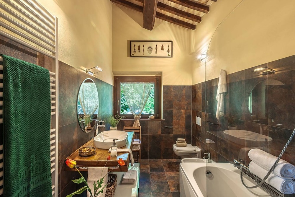 Casale Degli Ulivi 12 by Marche Holiday Villas
