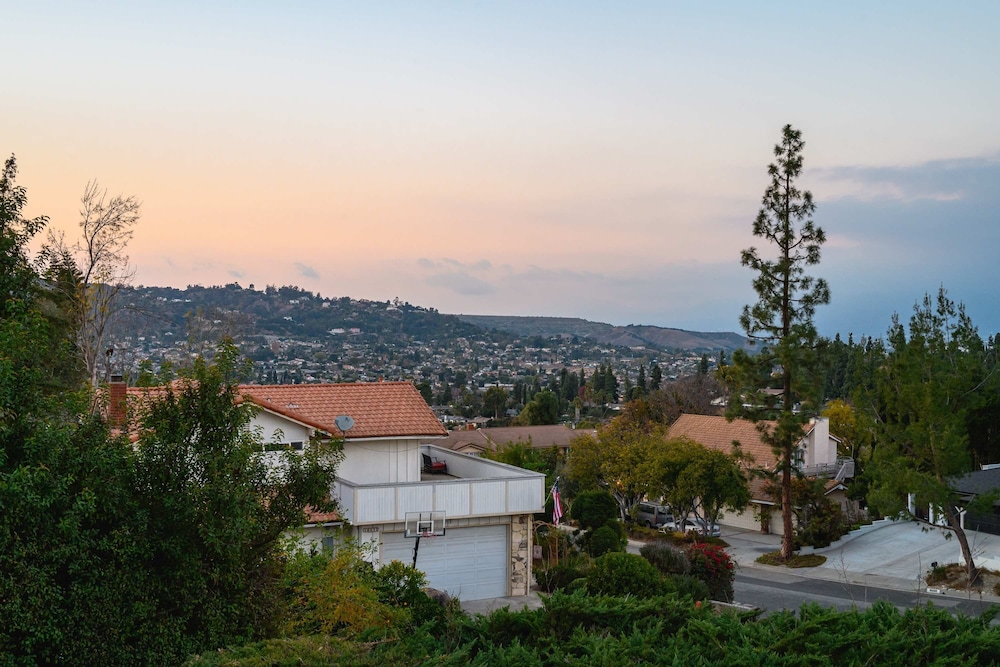 Luxury Hilltop Designer House w Pool Great View