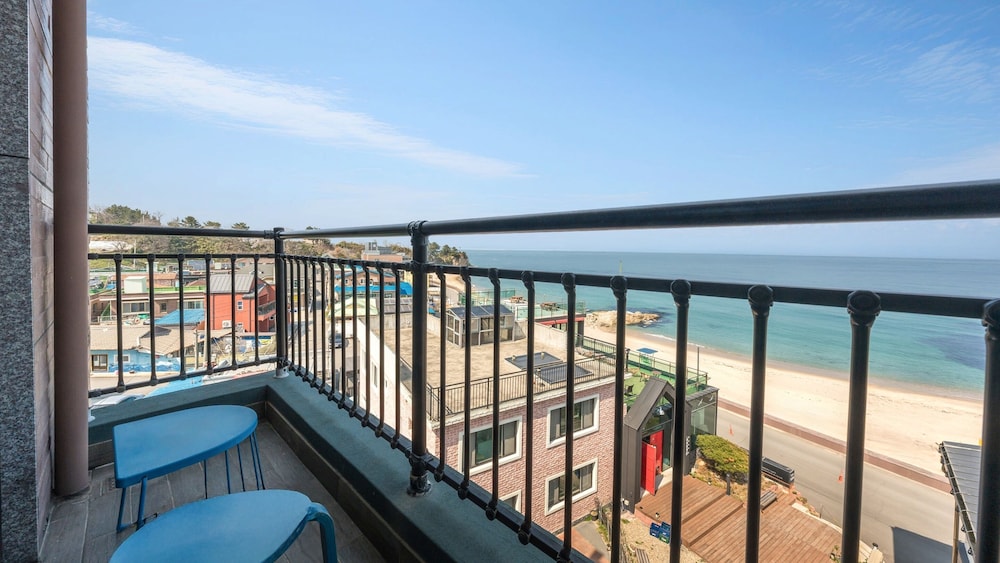 Capella Oceanview Spa Resort Goseong