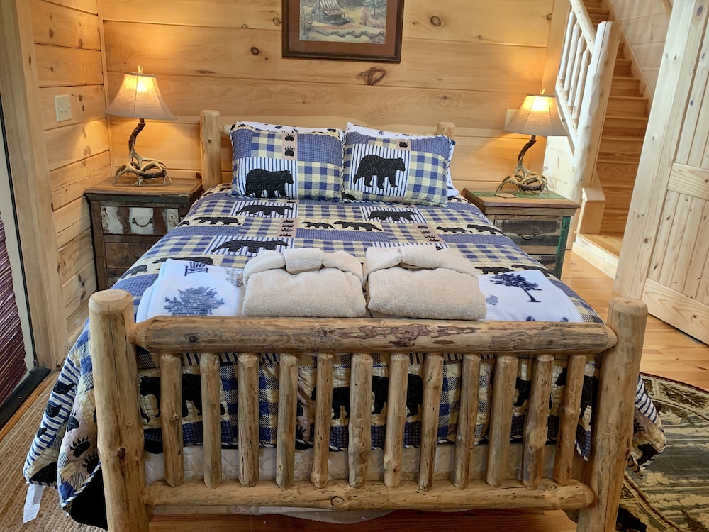 All Year Mountain/sunset Views - Updated Cabin - Best View In Lake Lure 5 Bedroom Cabin by Sunscape Property Management view 4