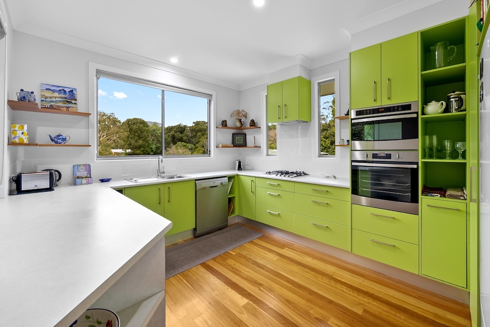 Quiet Ninderry Cottage With Peaceful Rural Outlook