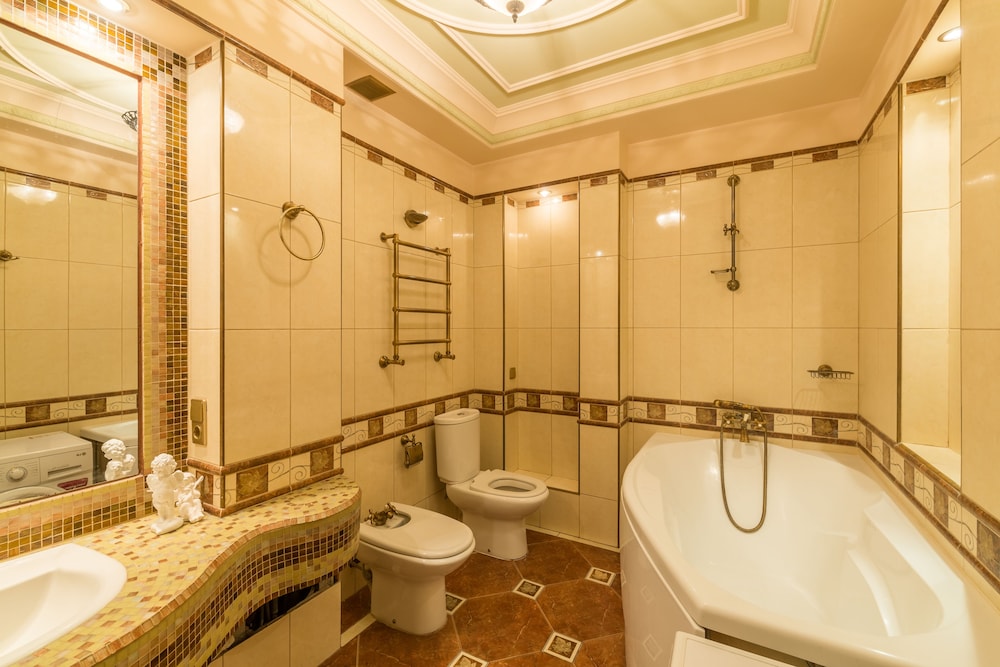 Lakshmi Apartment Great Classic