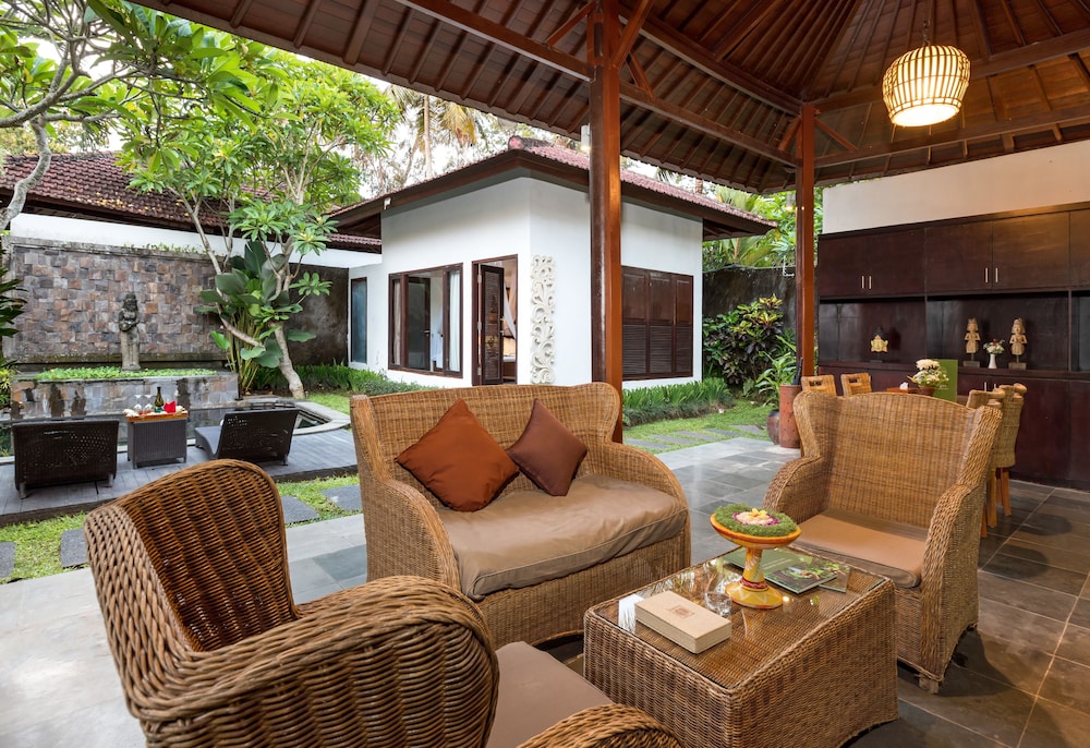 Ubud Raya Villa