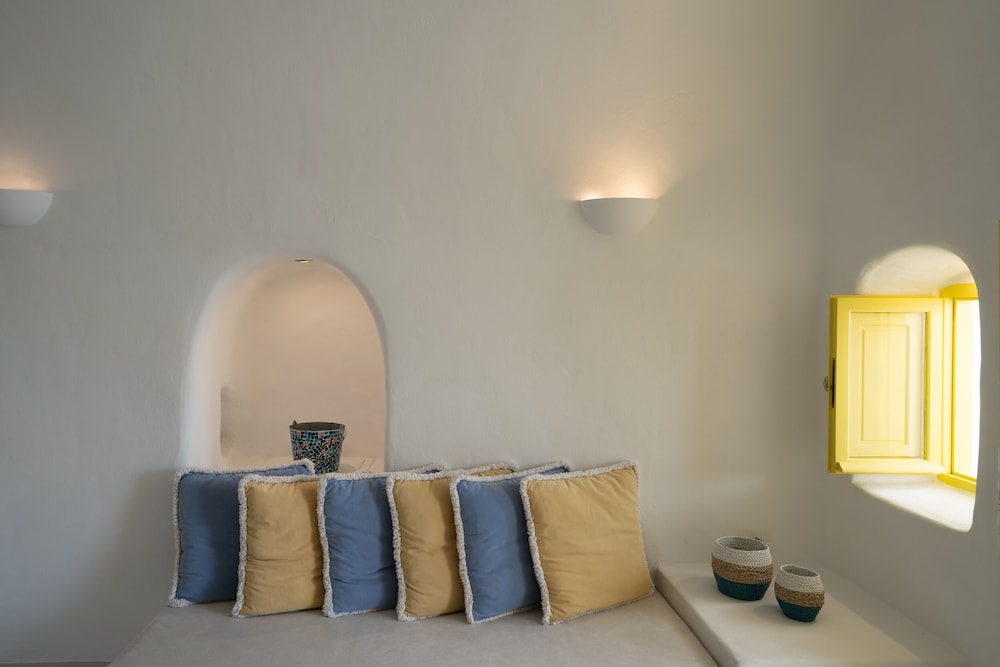 Valsamo Suites view 4