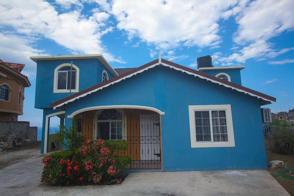 Blue Hills -Ocean View