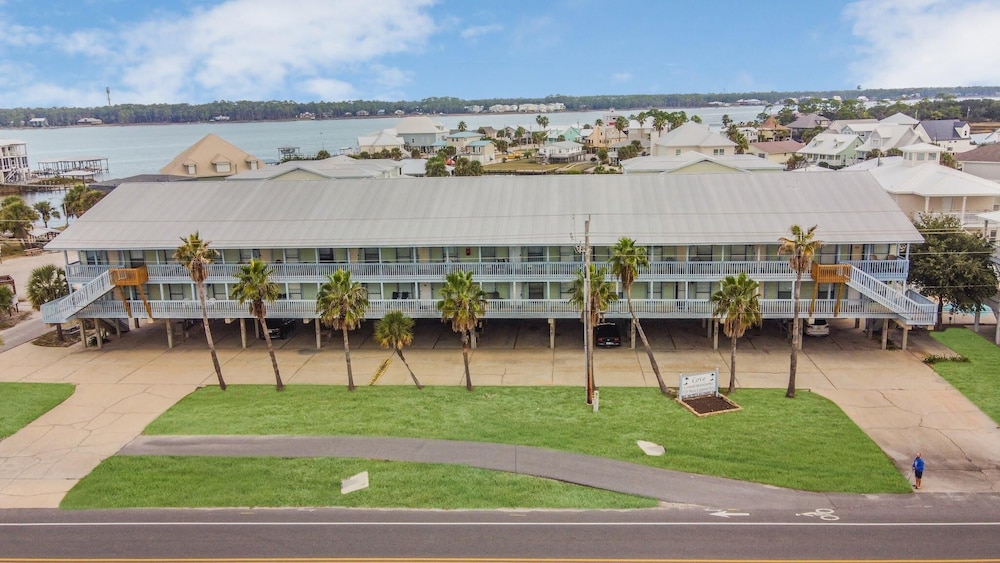The Cove 205b