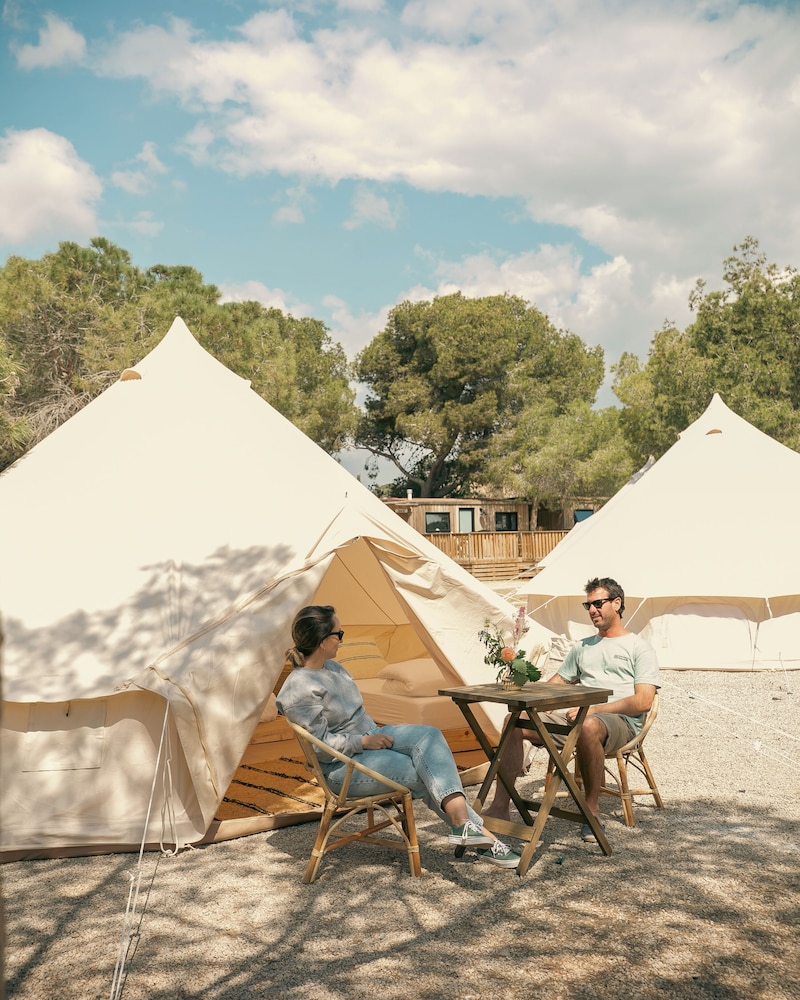 HolaCamp Sitges Garrofer
