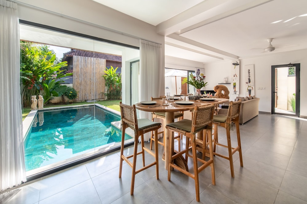 Villa Wiana by Villa Finder