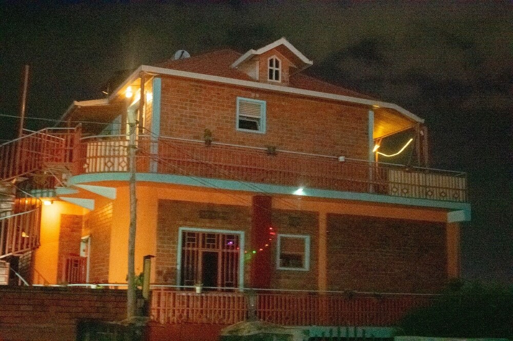 Transit House Airport view 4