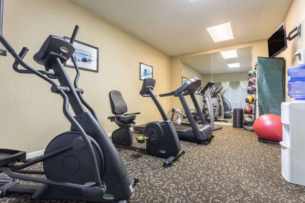 Days Inn by Wyndham Leesville view 5